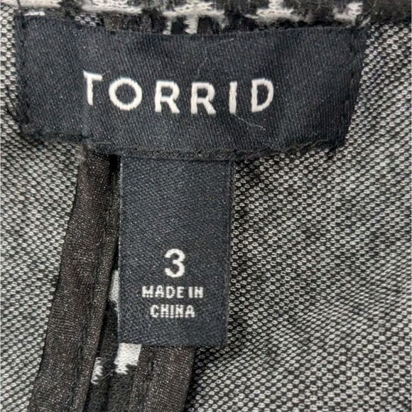 Torrid Black White Dot Pattern Blazer Jacket 2 Buttons Collared Pockets Plus 3X - Picture 2 of 10